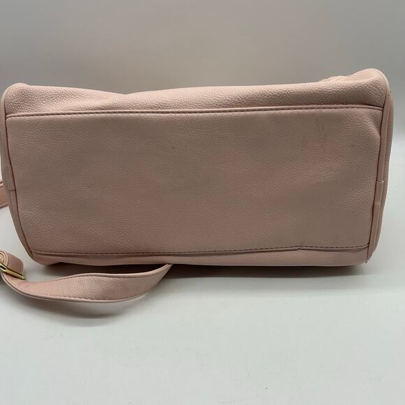 Betsy Johnson Light Pink Lip Purse Bag Removable Crossbody Strap - Picture 9 of 16